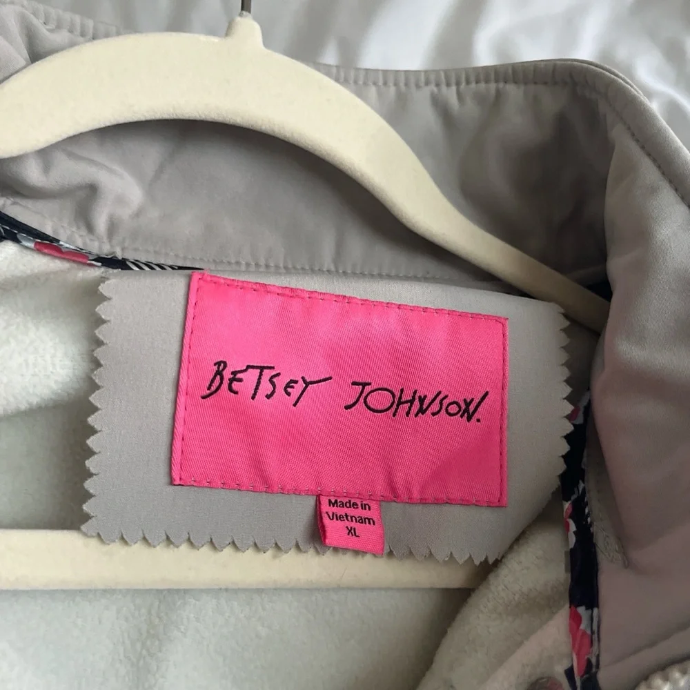 Betsey Johnson Light Gray Trench Coat - Picture 3 of 3